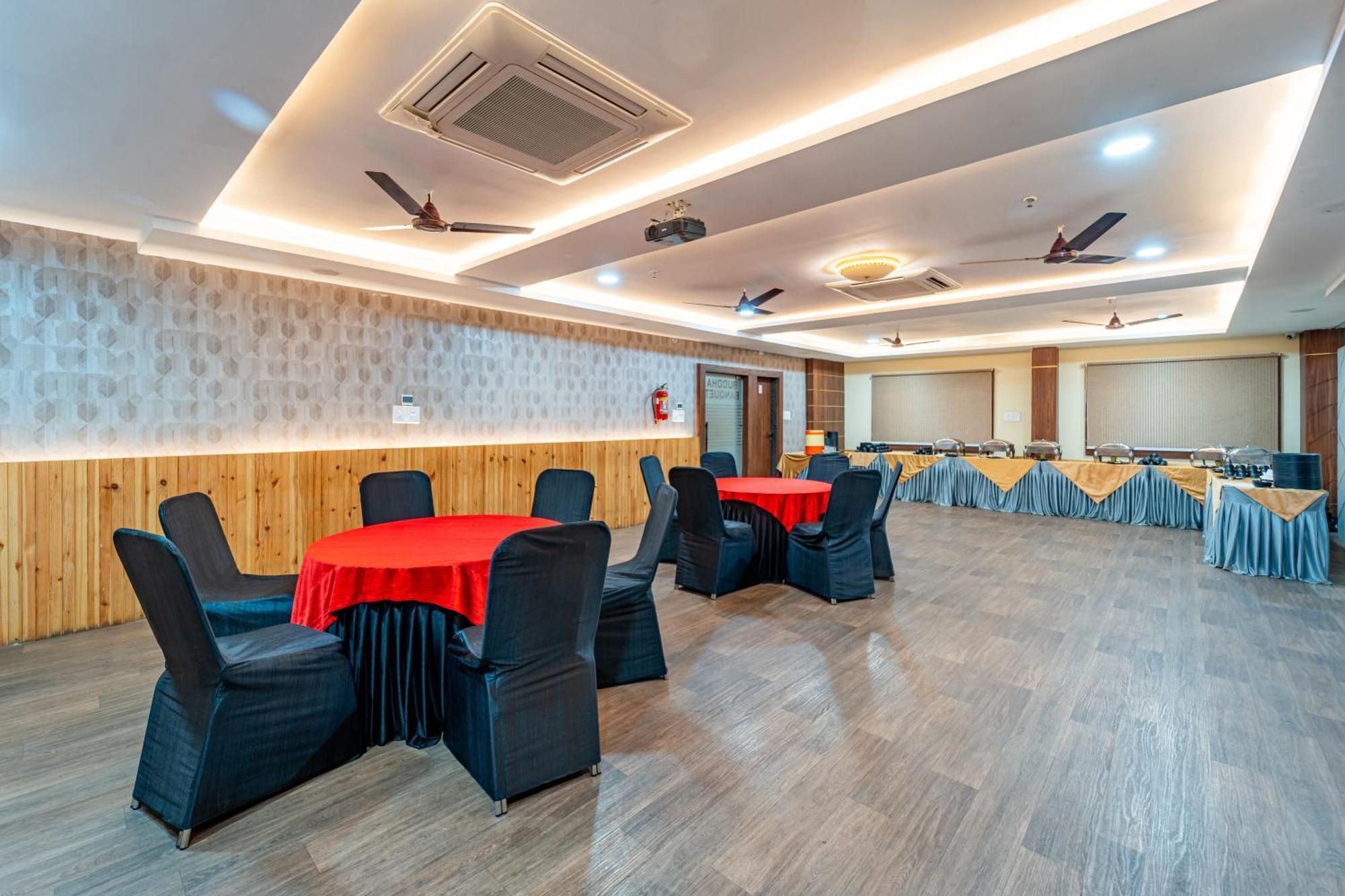 Treebo Premium Zorba Hotel Bhopal Exterior photo