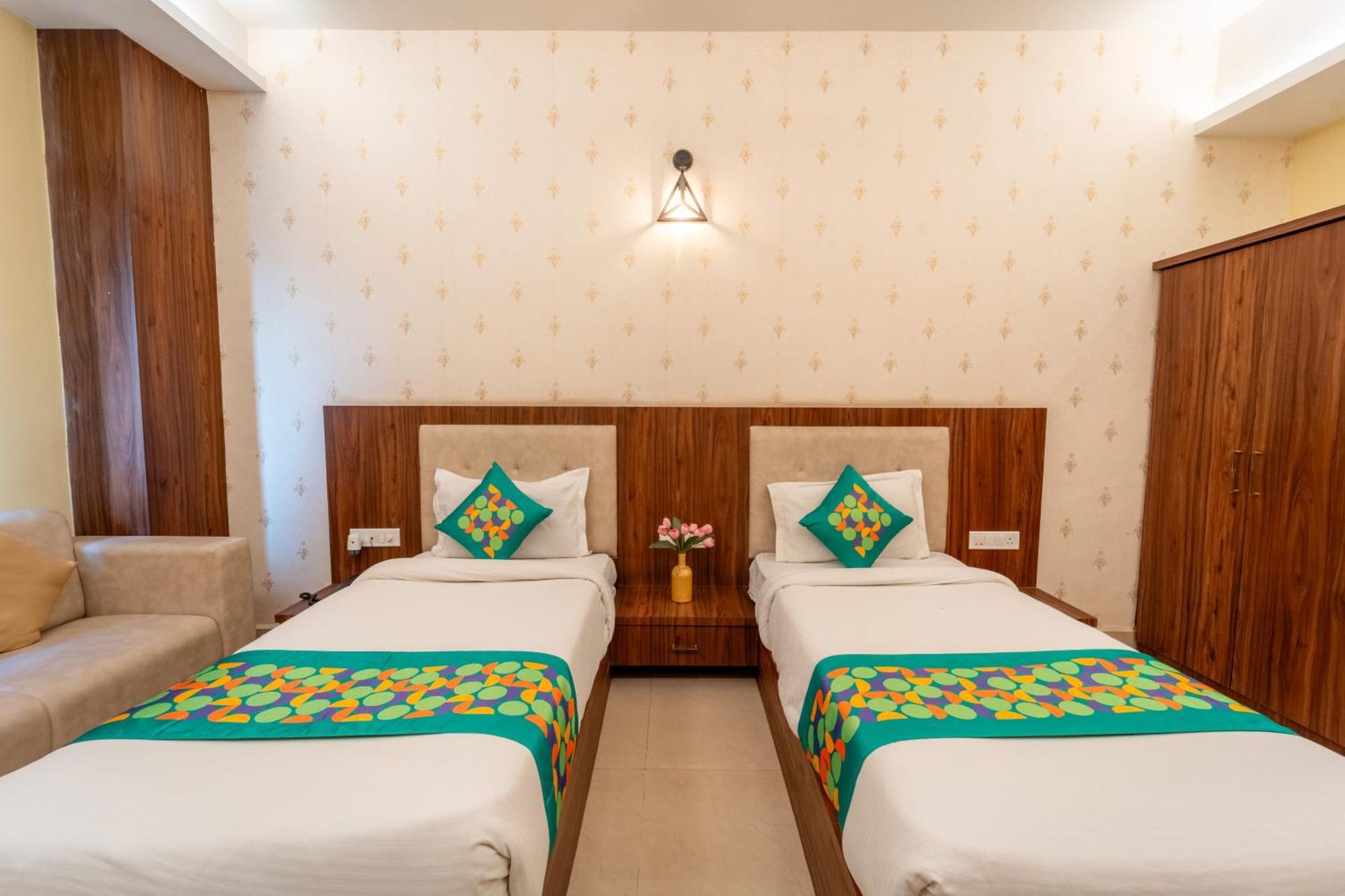 Treebo Premium Zorba Hotel Bhopal Exterior photo