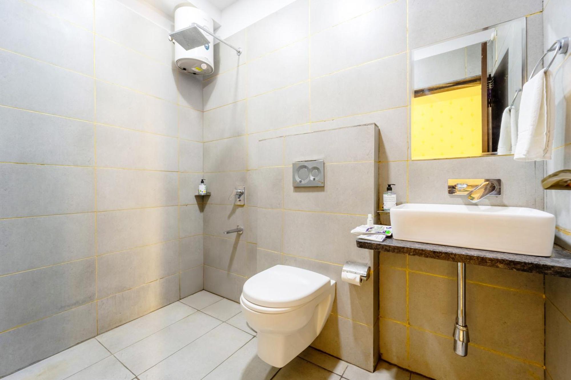 Treebo Premium Zorba Hotel Bhopal Exterior photo