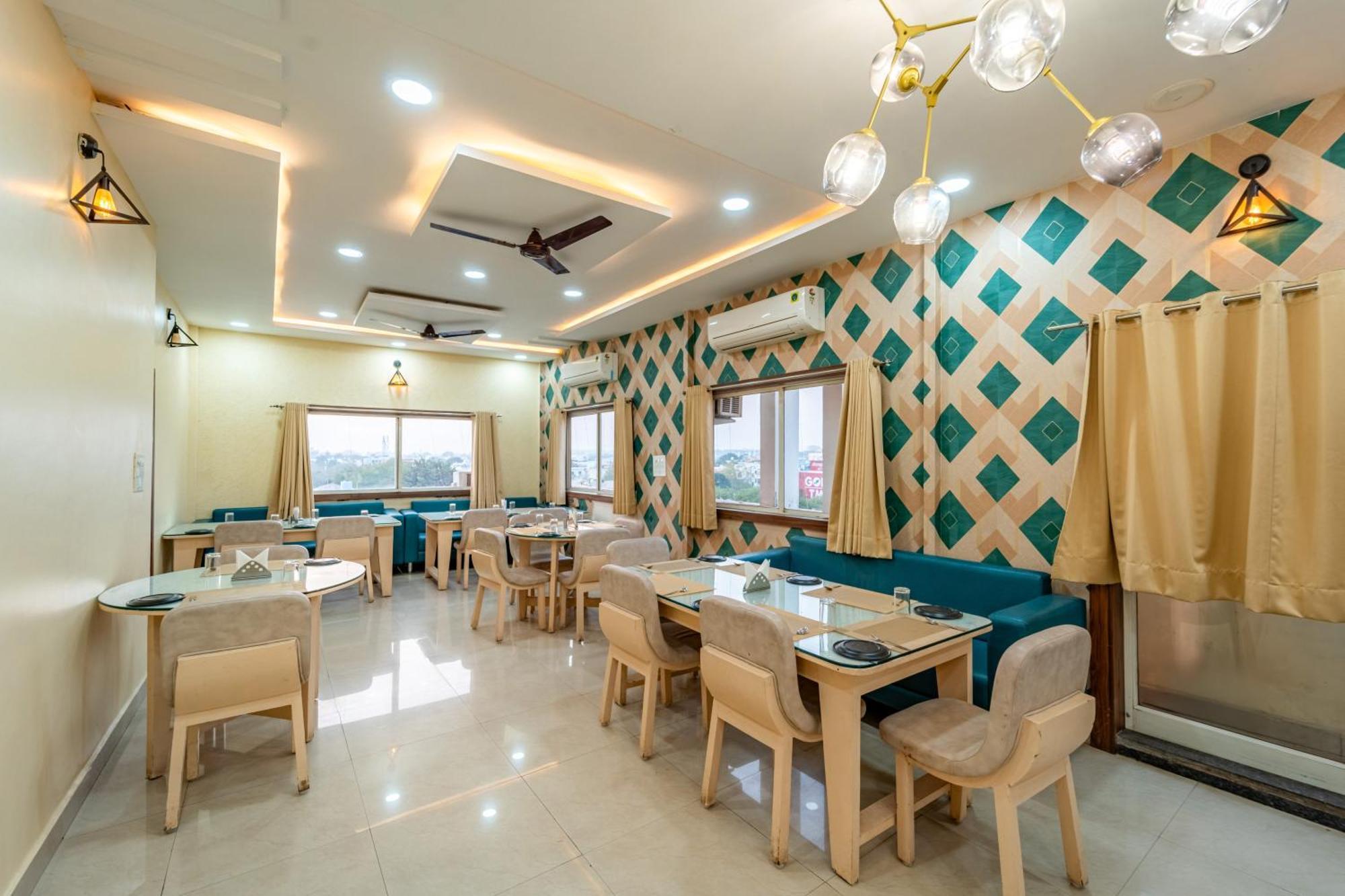 Treebo Premium Zorba Hotel Bhopal Exterior photo